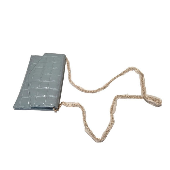 Elegant Blue Quilted Chain Bag - Picture 5 of 7